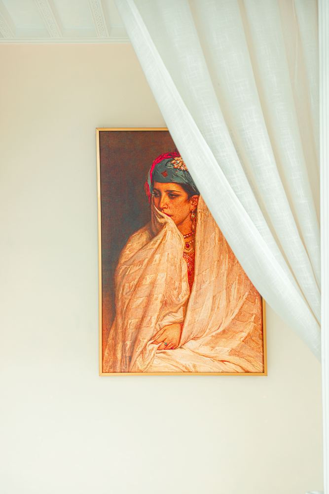 Les détails — Portraits, voilages et lumière douce.